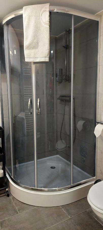 Luxury Apartment In The City Center With Parking Budapest Exteriör bild